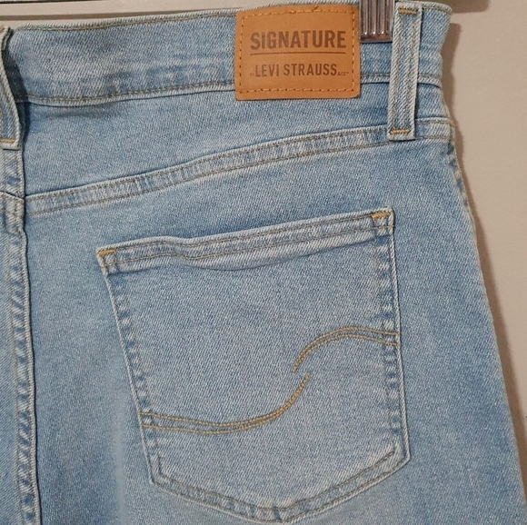 LEVI Heritage High-rise Jean Shorts Women's Plus‎ Size 16 - Picture 9 of 10